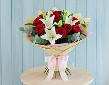 Букет цветов из:  Лилии и Розы в Поповке