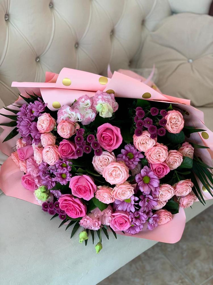 Букет цветов из: Хризантемы, Розы и Лизиантусы в Поповке