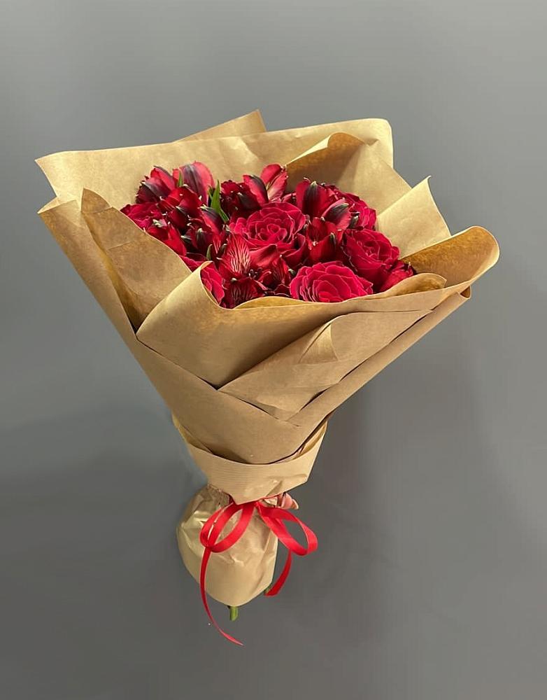 Букет цветов из: Альстромерии и Розы в Поповке