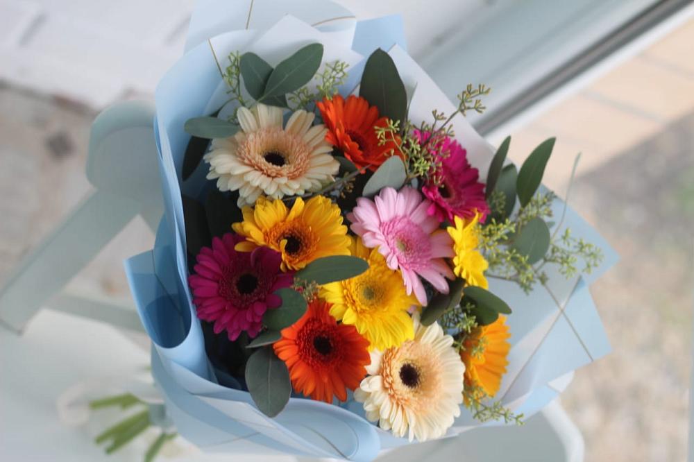 Букет цветов из: Герберы в Поповке