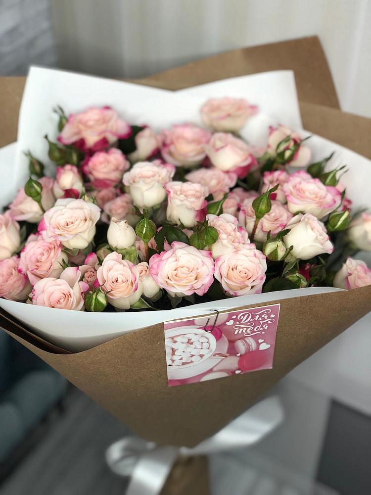 Букет цветов из: Розы в Поповке