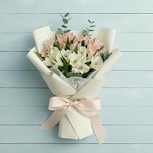 Букет цветов из:  Альстромерии #REPLACE_PRED# Поповке