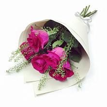 Букет цветов из:  Розы в Поповке
