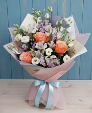 Букет цветов из:  Лизиантусы, Розы, Альстромерии и Гипсофила #REPLACE_PRED# Поповке