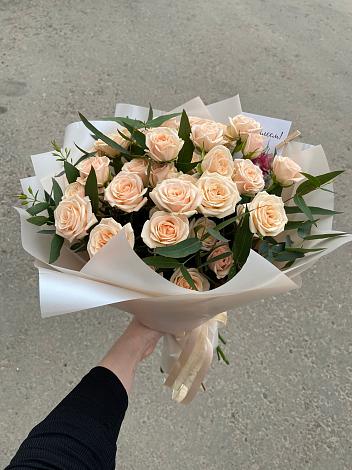 Букет Кремовые розы Латте в Поповке