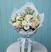 Букет цветов из:  Розы и Лизиантусы в Поповке
