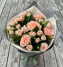 Букет цветов из:  Розы в Поповке