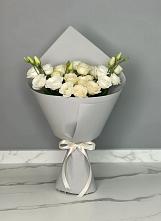 Букет цветов из:  Розы и Лизиантусы в Поповке